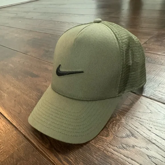 Mens Nike Olive Green Trucker Hat Size M/L - Picture 3 of 16